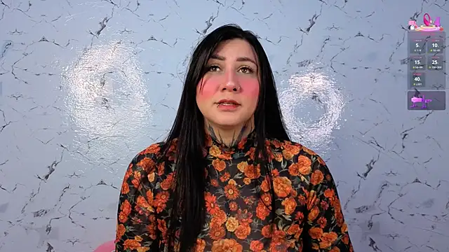 Snapshot of andrea_miller1 chatting on 09.28.25 andrea miller1 online show from 09.28.25