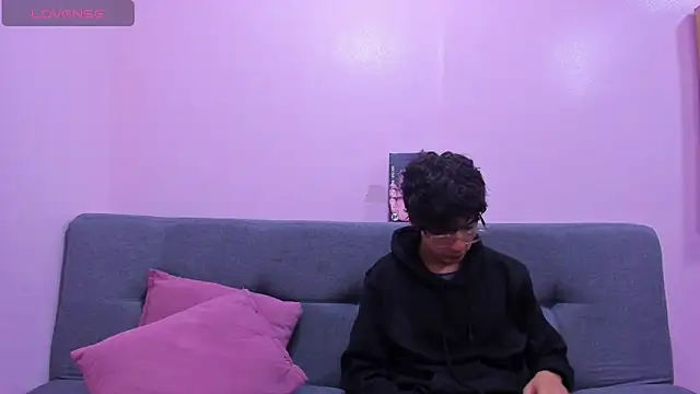 Snapshot of Desire_Ecstasy chatting on 10.02.25 Desire Ecstasy online show from 10.02.25