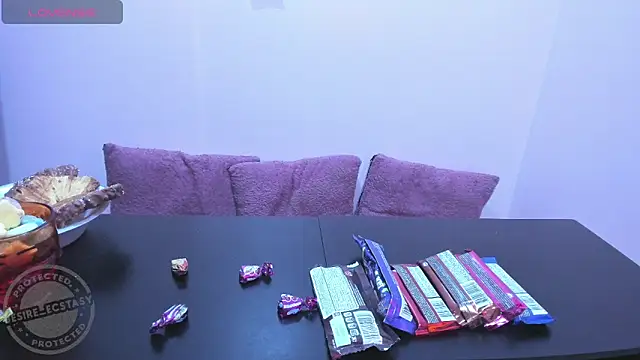 Snapshot of Desire_Ecstasy chatting on 11.02.25 Desire Ecstasy online show from 11.02.25