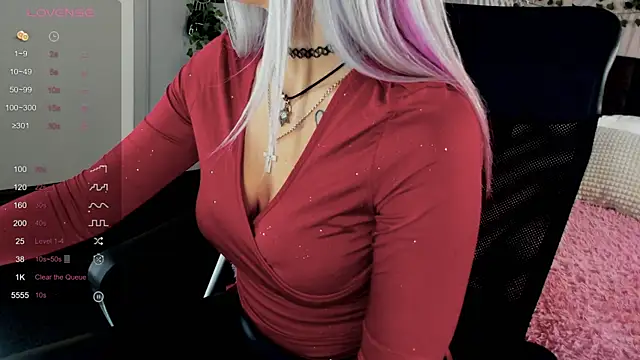 Kira Key online show from 11.22.25