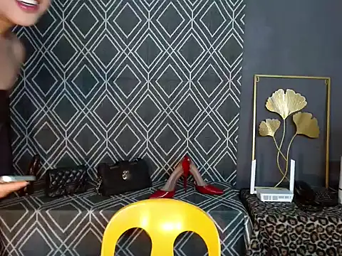 hugesignificant 69 online show from 03.11.26