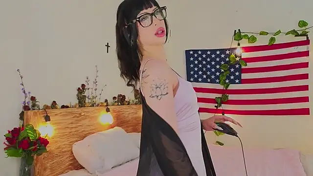 venomeowww   online show from 04.12.26