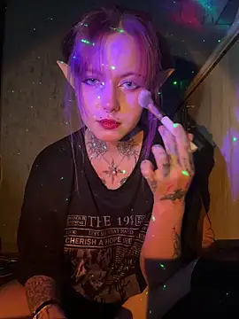 n1ghtcloud online show from 12.04.25