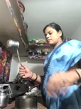 Snapshot of Setty54 chatting on 09.28.25 Setty54 online show from 09.28.25