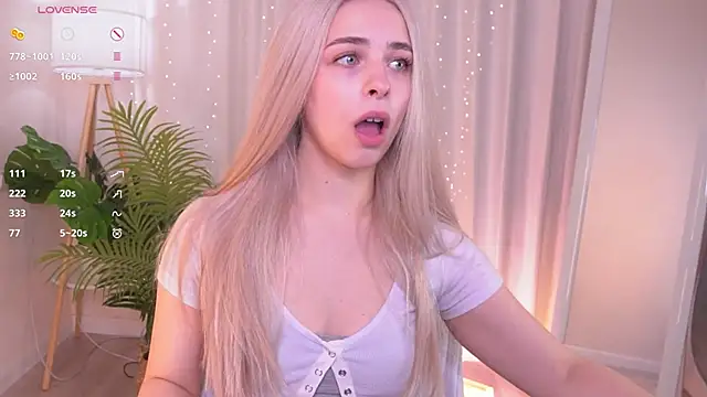 ShinyBarbie online show from 12.04.25