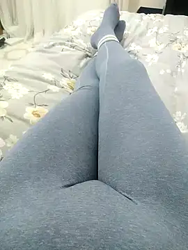 Snapshot of selma463 chatting on 09.27.25 selma463 online show from 09.27.25