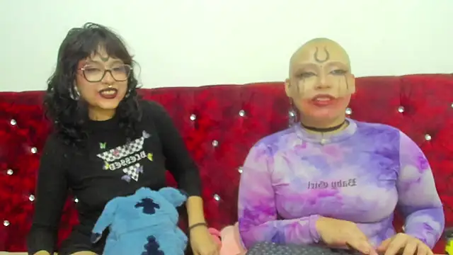 Snapshot of Cherry_vald chatting on 10.19.25 Cherry vald online show from 10.19.25