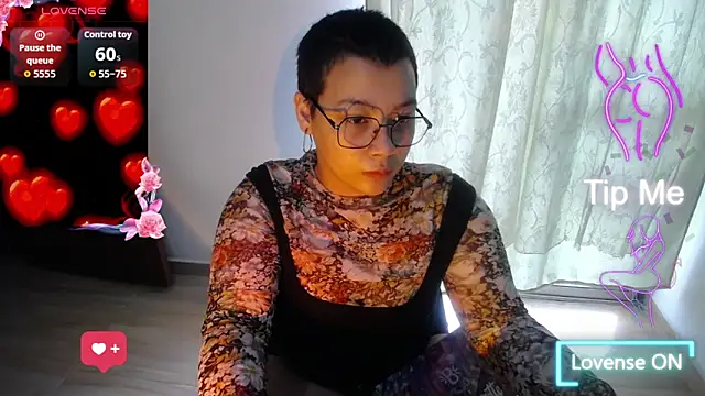 Snapshot of Cherry_vald chatting on 06.17.26 Cherry vald online show from 06.17.26