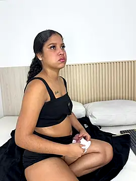 alena brown  online show from 10.02.25