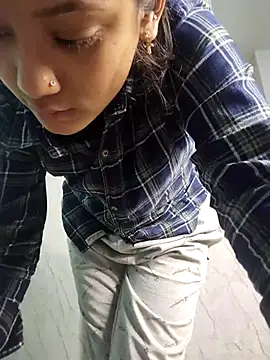 Nisha cam12 online show from 11.12.25