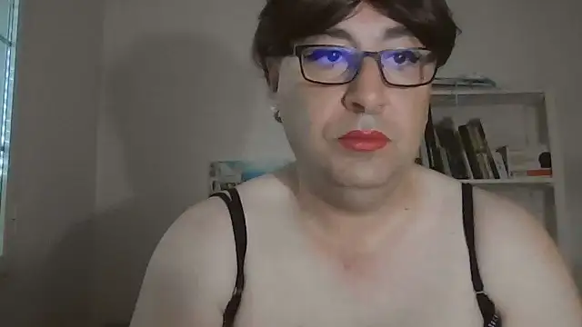 Snapshot of nataliacd chatting on 09.20.25 nataliacd online show from 09.20.25