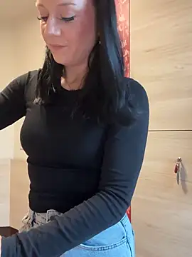 TattooLara online show from 10.26.25