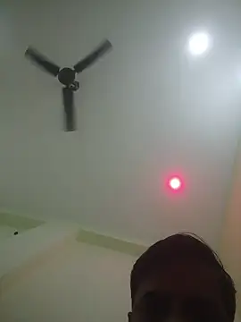 vardh033 online show from 10.18.25