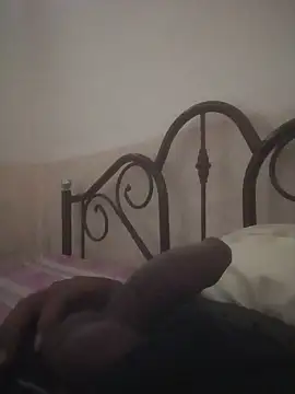 vardh033 online show from 10.23.25