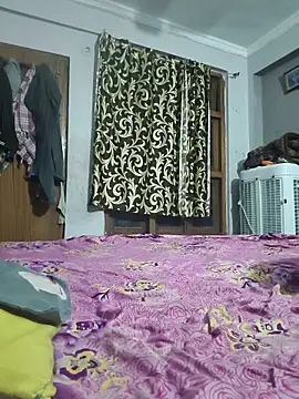 Snapshot of vardh033 chatting on 02.15.26 vardh033 online show from 02.15.26