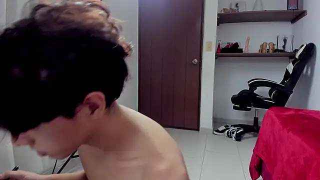 Snapshot of lightboy0 chatting on 09.16.25 lightboy0 online show from 09.16.25