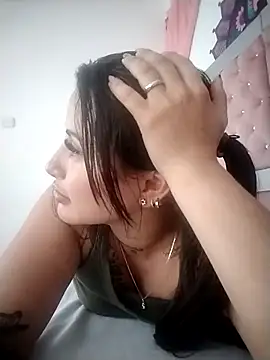 scarletr red online show from 09.16.25