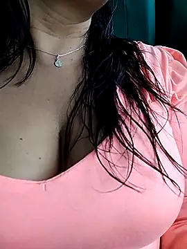 sexxx mia online show from 09.25.25