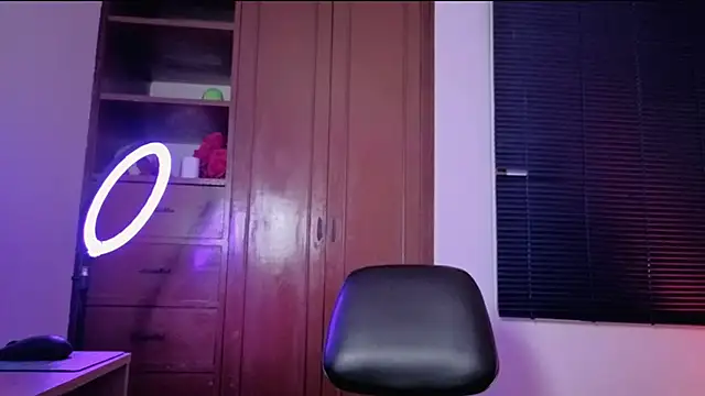 MiaCollinssx online show from 04.11.26