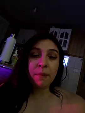 Snapshot of caronicole77 chatting on 10.30.25 caronicole77 online show from 10.30.25