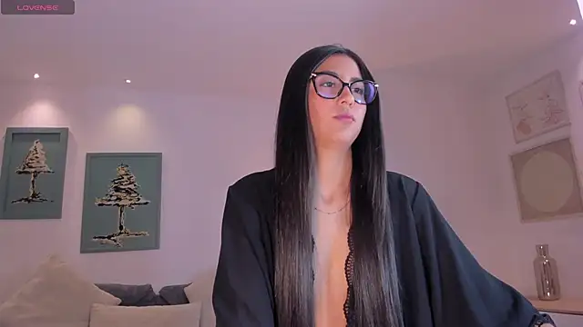 Snapshot of BonnyRose chatting on 09.18.25 BonnyRose online show from 09.18.25