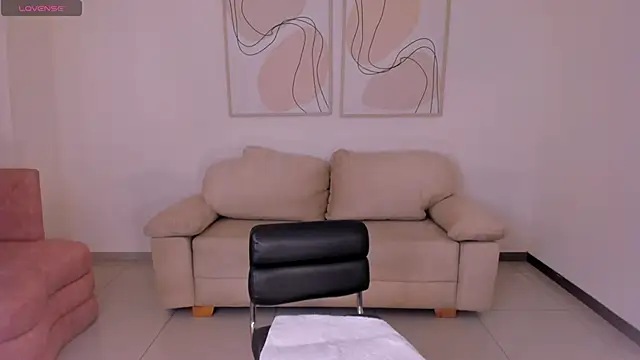 Snapshot of BonnyRose chatting on 09.25.25 BonnyRose online show from 09.25.25