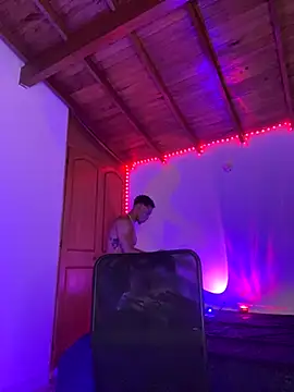 RickKrong  online show from 09.18.25