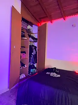 RickKrong  online show from 10.24.25