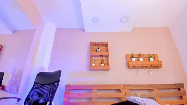  miss mia online show from 10.23.25