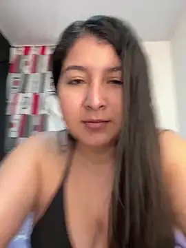 evelyn 1702 online show from 10.14.25