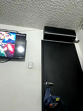 evelyn 1702 online show from 12.14.25