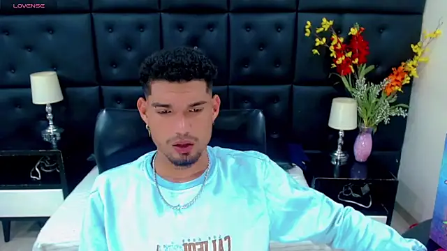 StivBigCock online show from 09.20.25