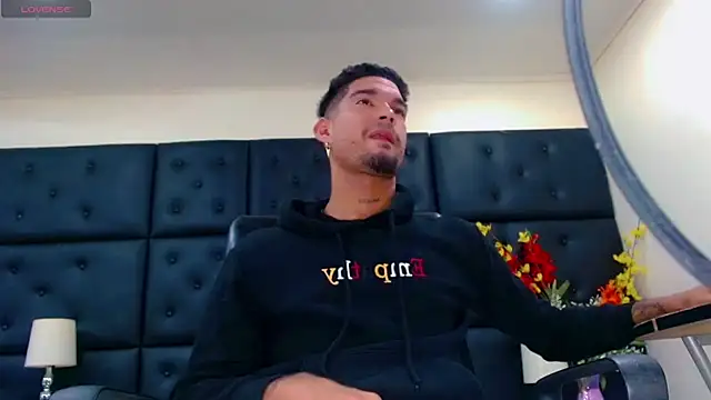 StivBigCock online show from 09.23.25