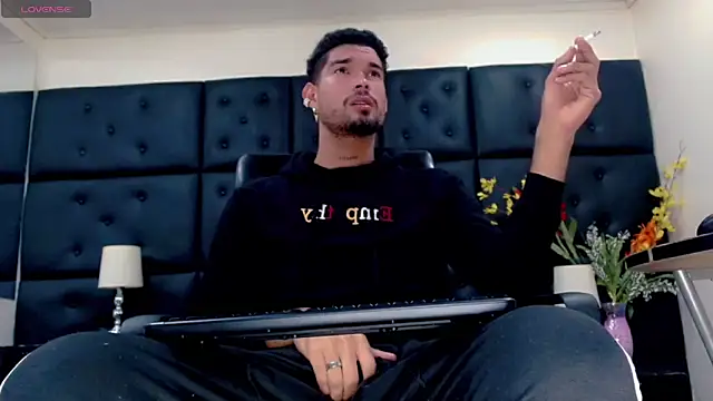 StivBigCock online show from 10.02.25