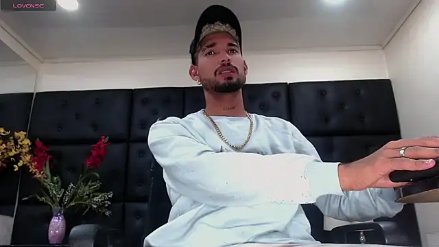 StivBigCock online show from 10.12.25