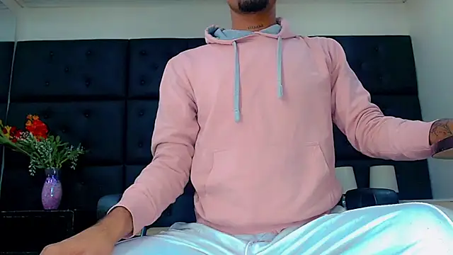 StivBigCock online show from 10.22.25