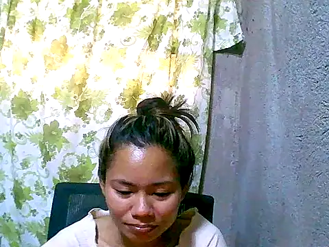 Snapshot of Sweeetgurll chatting on 09.15.25 Sweeetgurll online show from 09.15.25