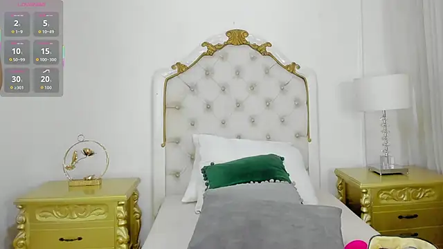 Alison Carde05 online show from 10.28.25