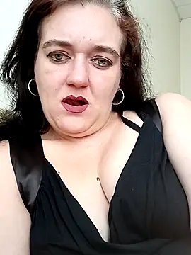 Snapshot of SherryLady291 chatting on 09.28.25 SherryLady291 online show from 09.28.25