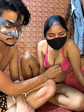 Snapshot of Antique-stickchart-couple chatting on 10.24.25 Antique-stickchart-couple online show from 10.24.25