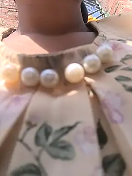 Snapshot of Antique-stickchart-couple chatting on 11.10.25 Antique-stickchart-couple online show from 11.10.25