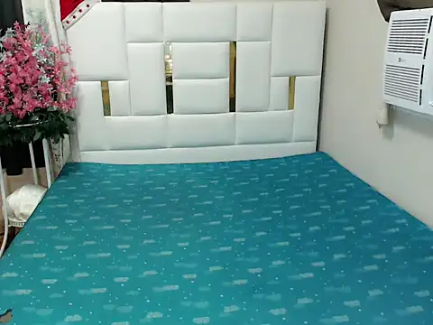 diamondnaked  online show from 10.07.25