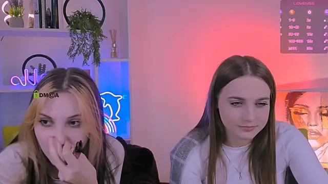 Snapshot of luna_tin chatting on 09.26.25 luna tin online show from 09.26.25