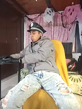 abnerdam01 online show from 10.30.25