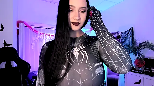 Snapshot of Mary_Lori chatting on 10.30.25 Mary Lori online show from 10.30.25