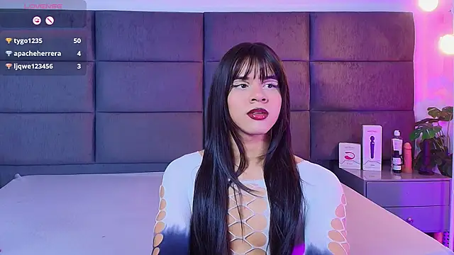 Slenna Moon online show from 01.19.26