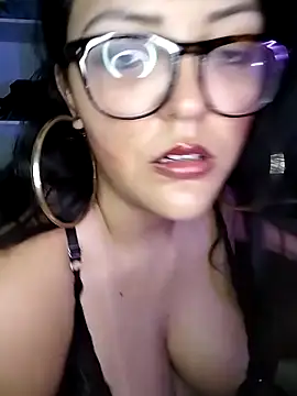 Snapshot of AuroraChest chatting on 09.14.25 AuroraChest online show from 09.14.25