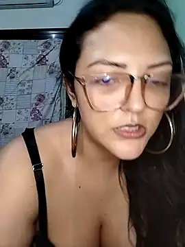 Snapshot of AuroraChest chatting on 10.02.25 AuroraChest online show from 10.02.25