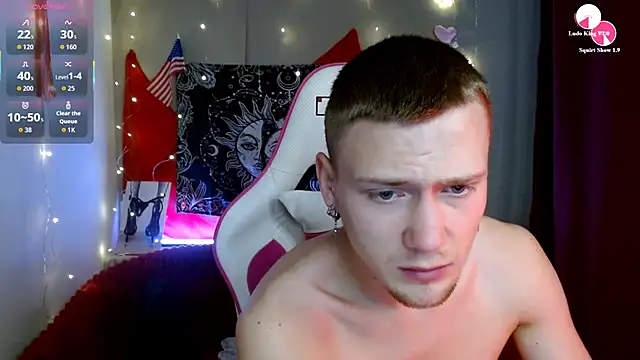 Snapshot of Xavier_Night81 chatting on 10.01.25 Xavier Night81 online show from 10.01.25