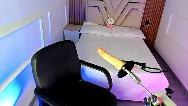 Kristenbread online show from 10.24.25